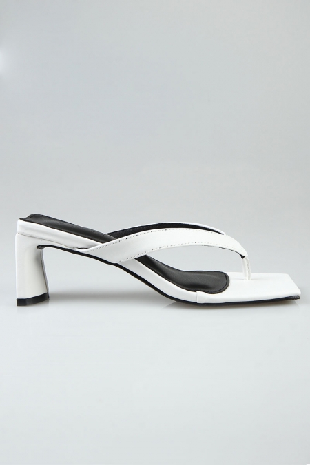 Varina Toe Post Heels - White