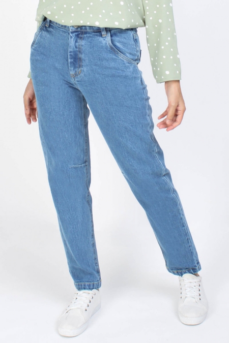 COTTON Akeela Tapered Jeans 2.0 - Light Wash