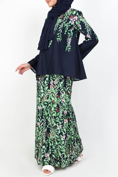 Yaoska Blouse & Skirt - Navy Floral