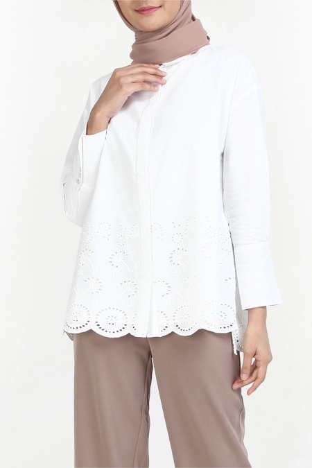 Carrera Front Button Eyelet Lace Shirt - White