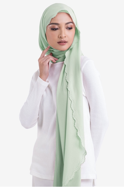 Ruvel Embroidered Scallop Headscarf