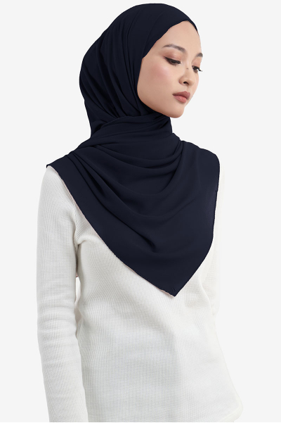 Maisy Scallop Embroidery Headscarf