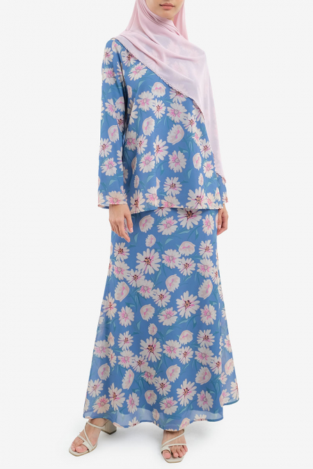 Sayang Blouse & Skirt - Blue Floral Art