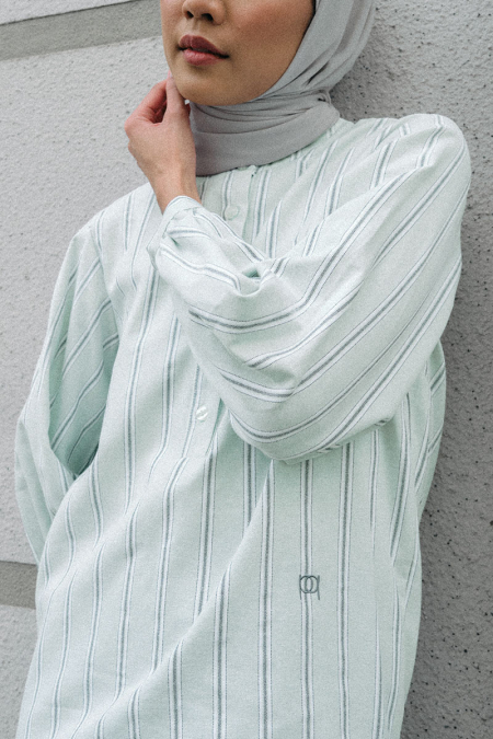 Hanley Curved Hem Blouse 2.0 - Mint Stripes