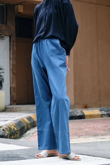 Nalani Wide Legged Jeans - Denim Wash