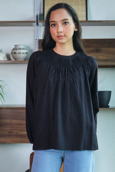 Kardyn Flared Blouse - Black