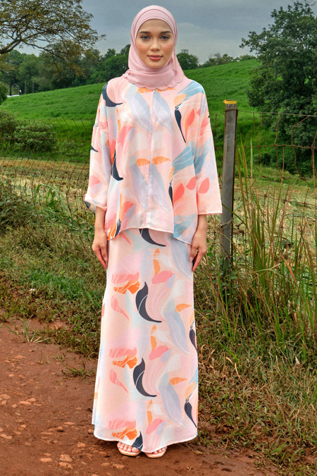 Sentosa Blouse & Skirt - Peach Abstract