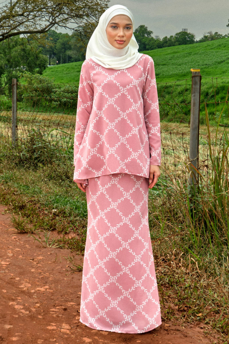 Lanting Blouse & Skirt - Pink Flower Braids