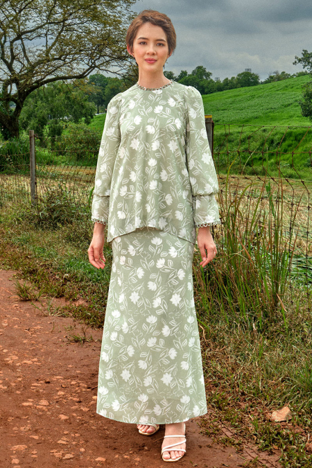 Kemangi Blouse & Skirt - Matcha Lily