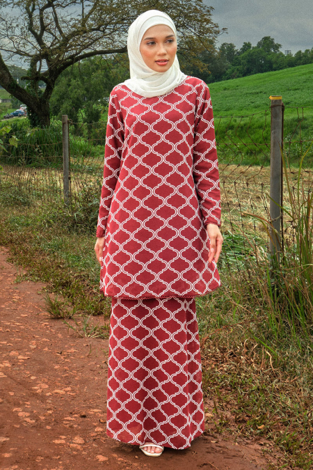 Duyong Blouse & Skirt - Maroon Moroccan