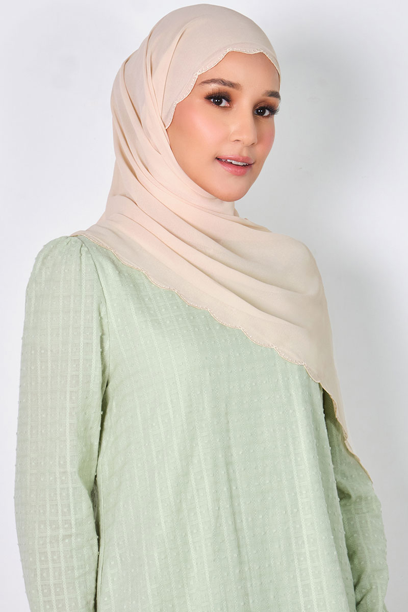 Ruminah Scallop Chiffon Headscarf