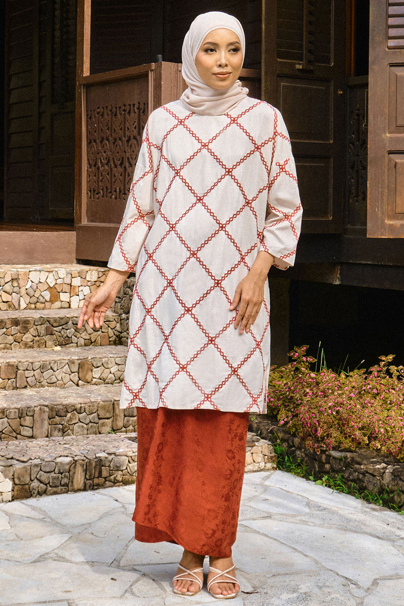 COTTON Badriah Blouse & Skirt