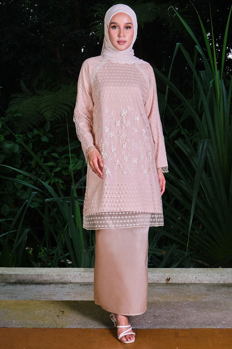 Tulus Blouse & Skirt