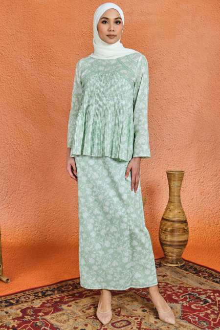 COTTON Lenggang Blouse & Skirt - Green Tea