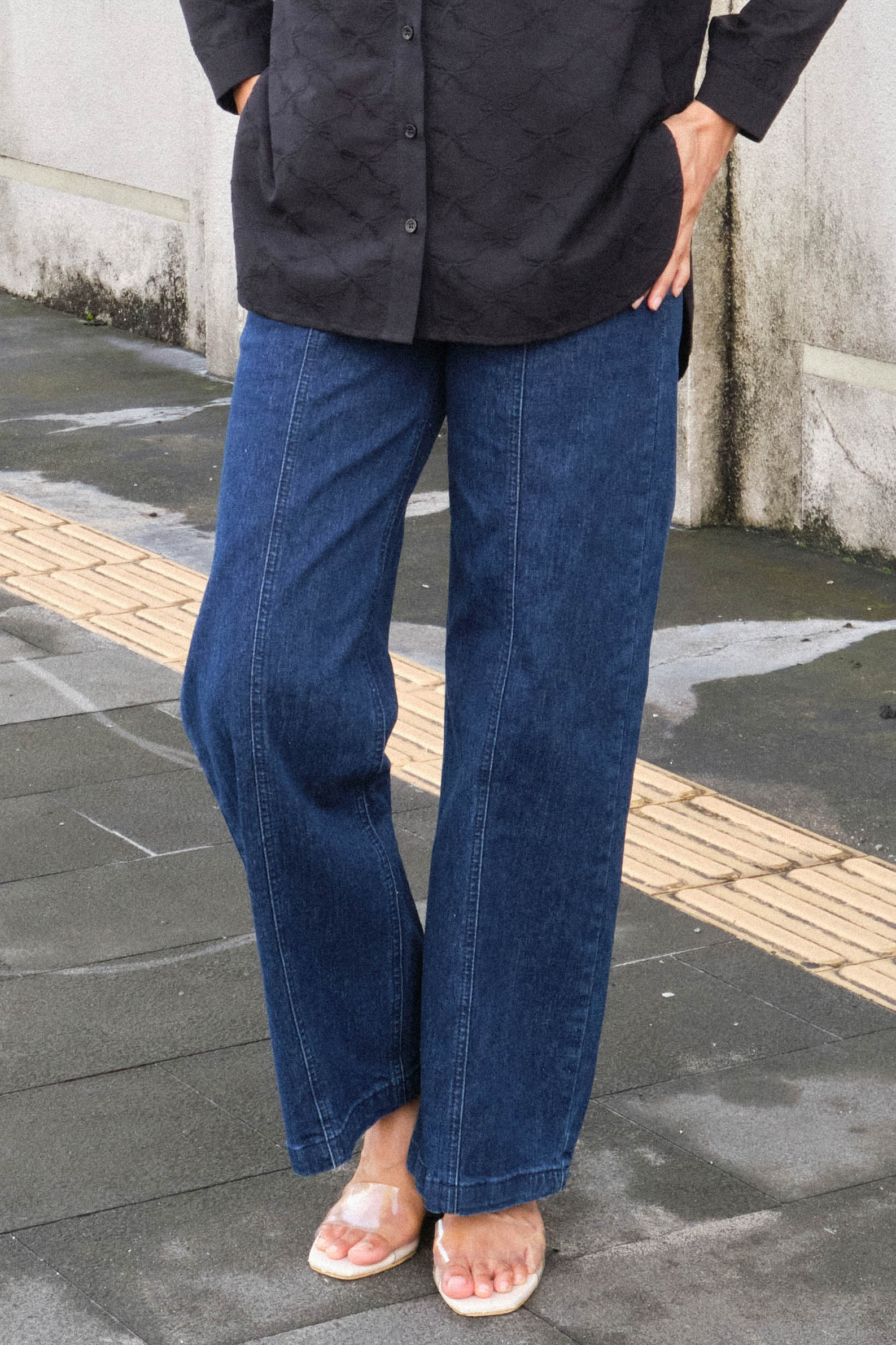 Muhsina Straight Cut Jeans
