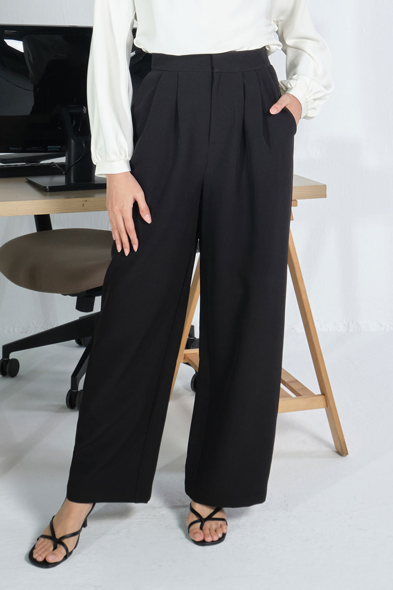 Xalila Straight Cut Pants 2.0